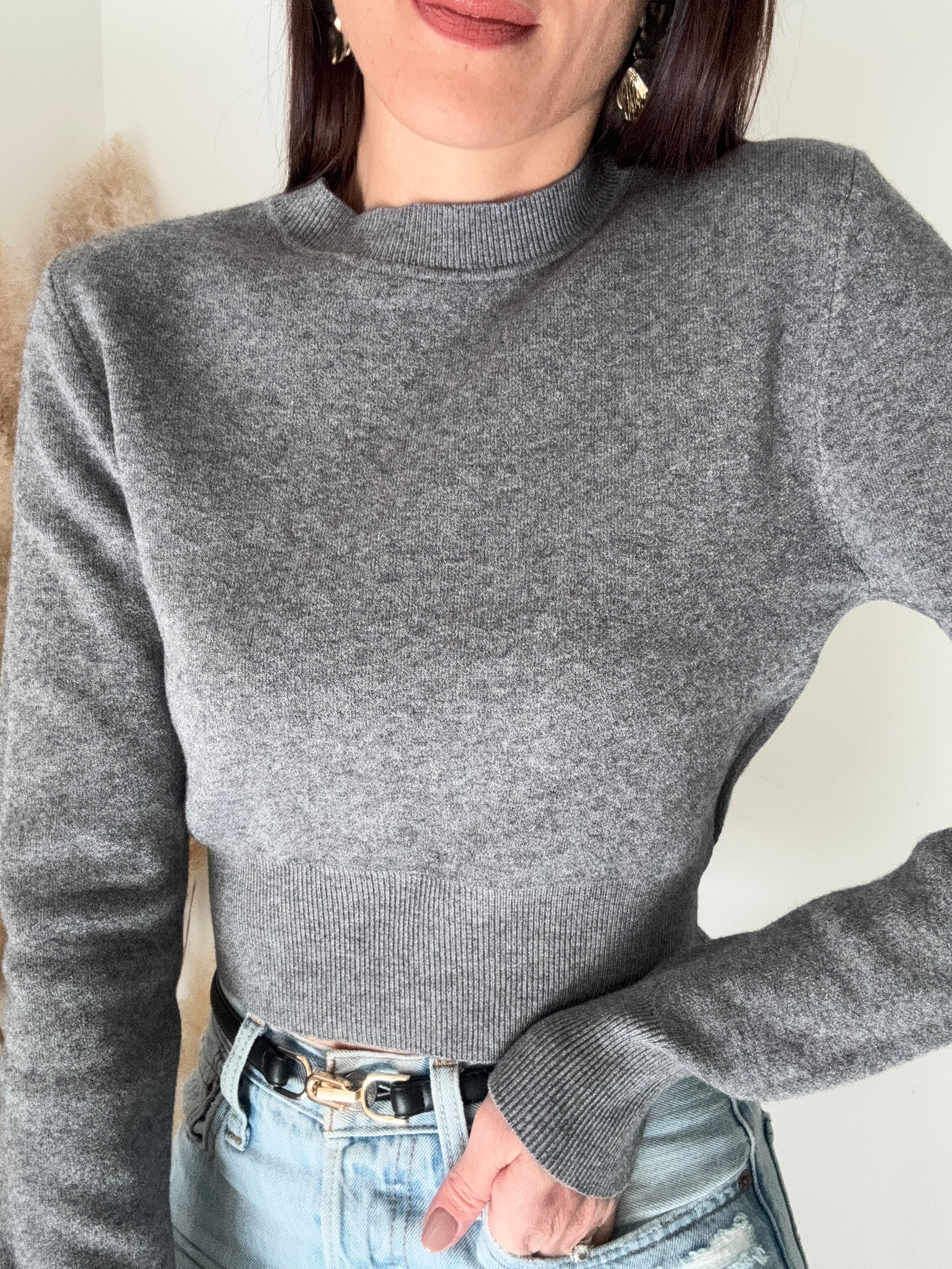 MAGLIONE IN FILO GIROCOLLO GRIGIO